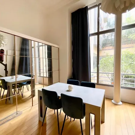 Design And Artistic Loft Marais Appartamento